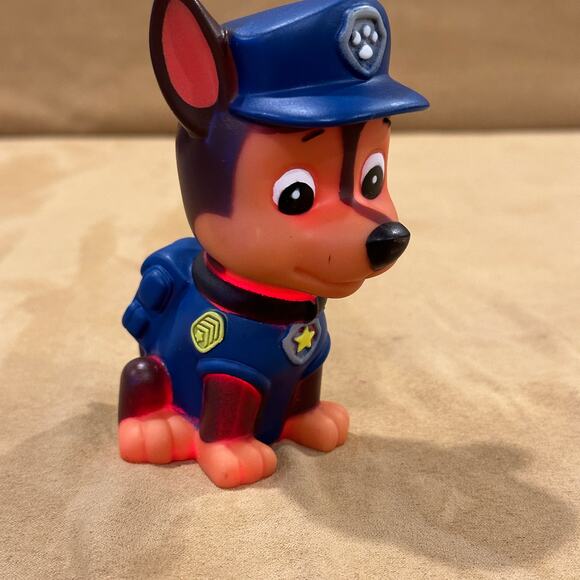 Paw Patrol Nightlight Chase Changes Light Color Bedtime Toy - Picture 6 of 11